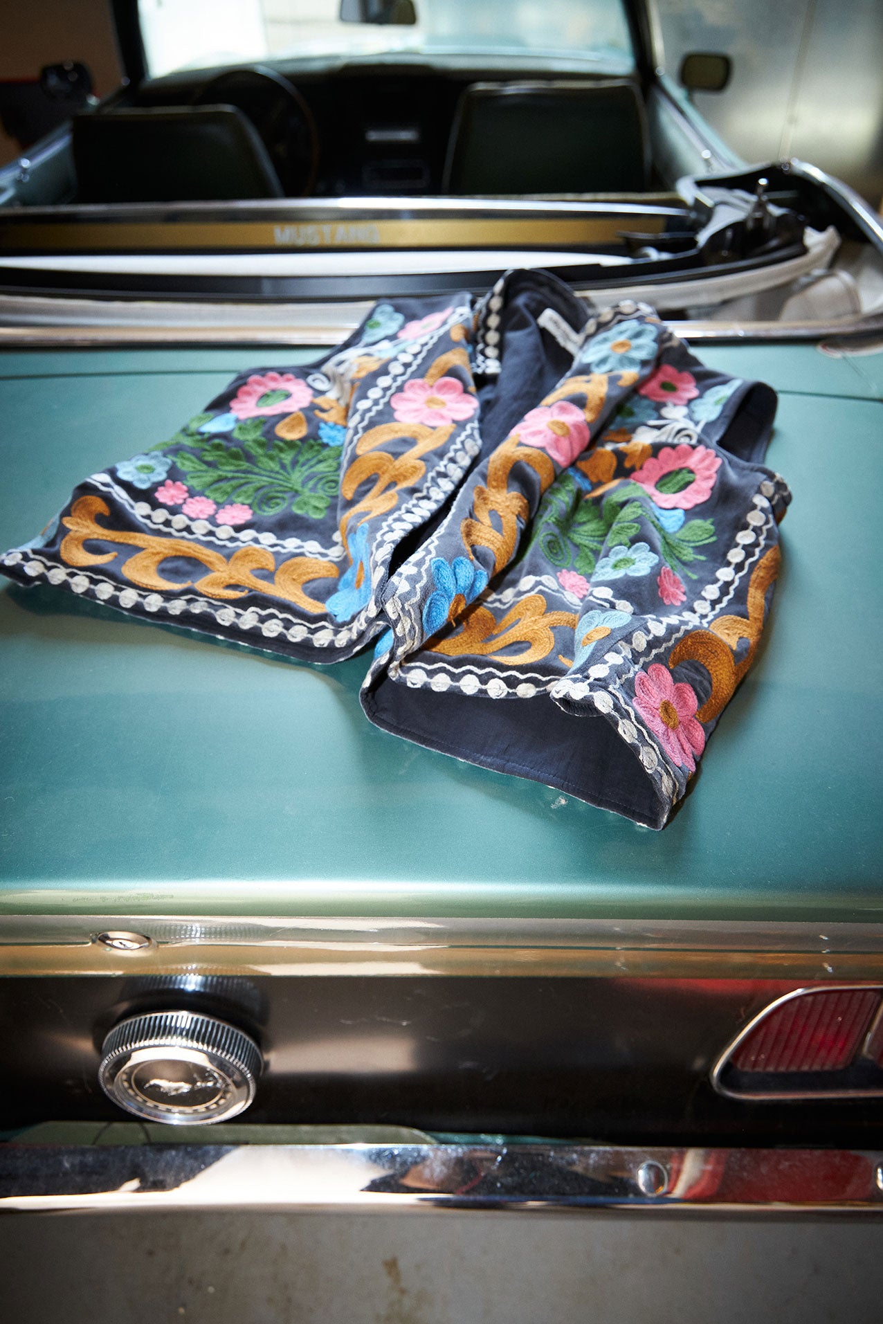 BinLL Vest - Washed Black