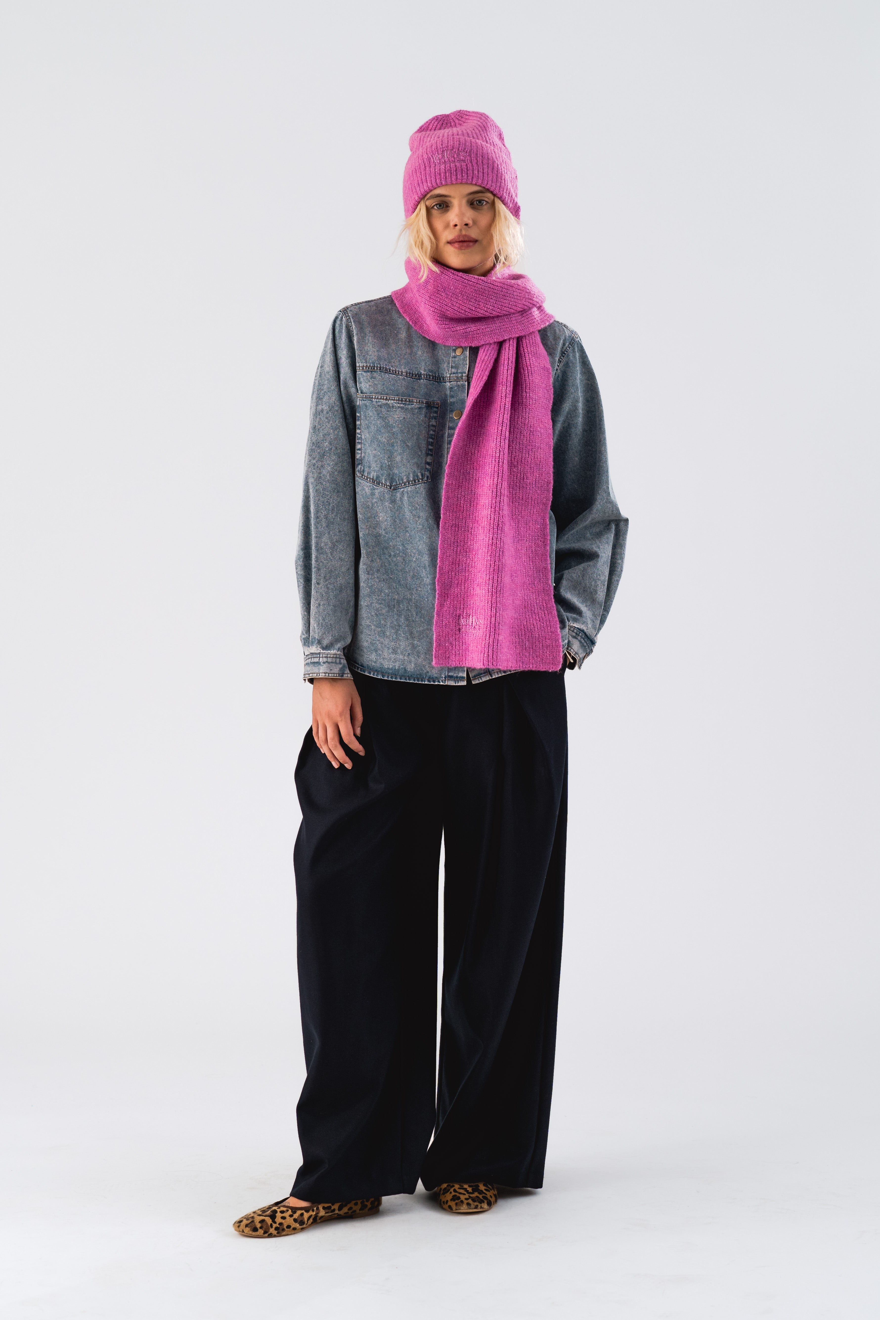 MountainLL Scarf - Neon Pink