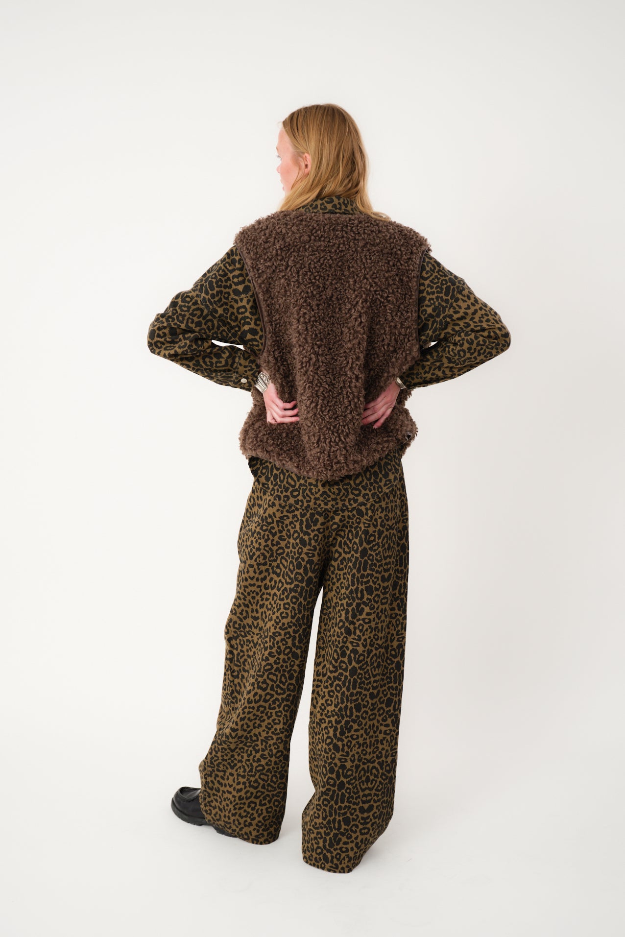VadaLL Vest - Mørkebrun
