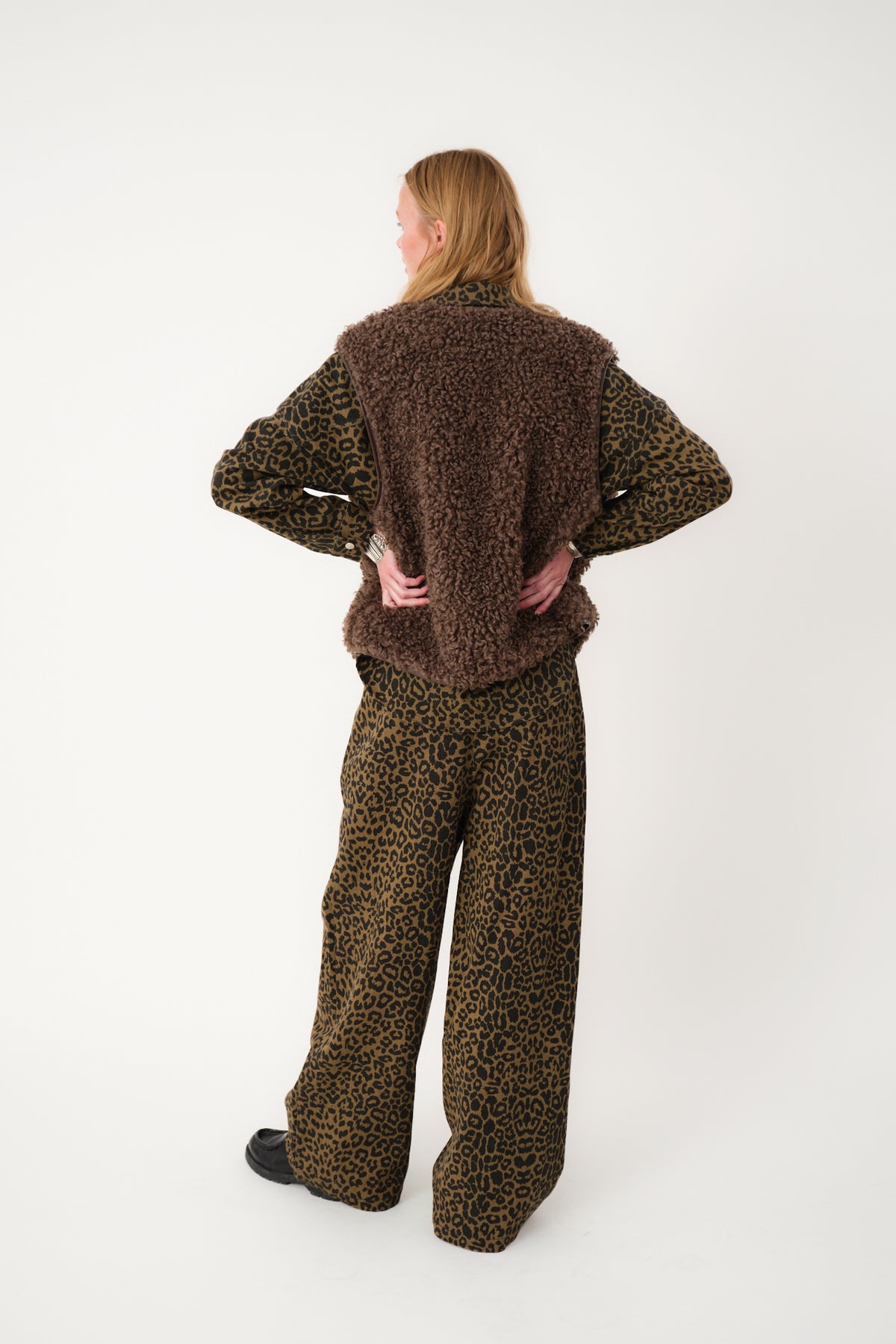 VadaLL Vest - Mørkebrun