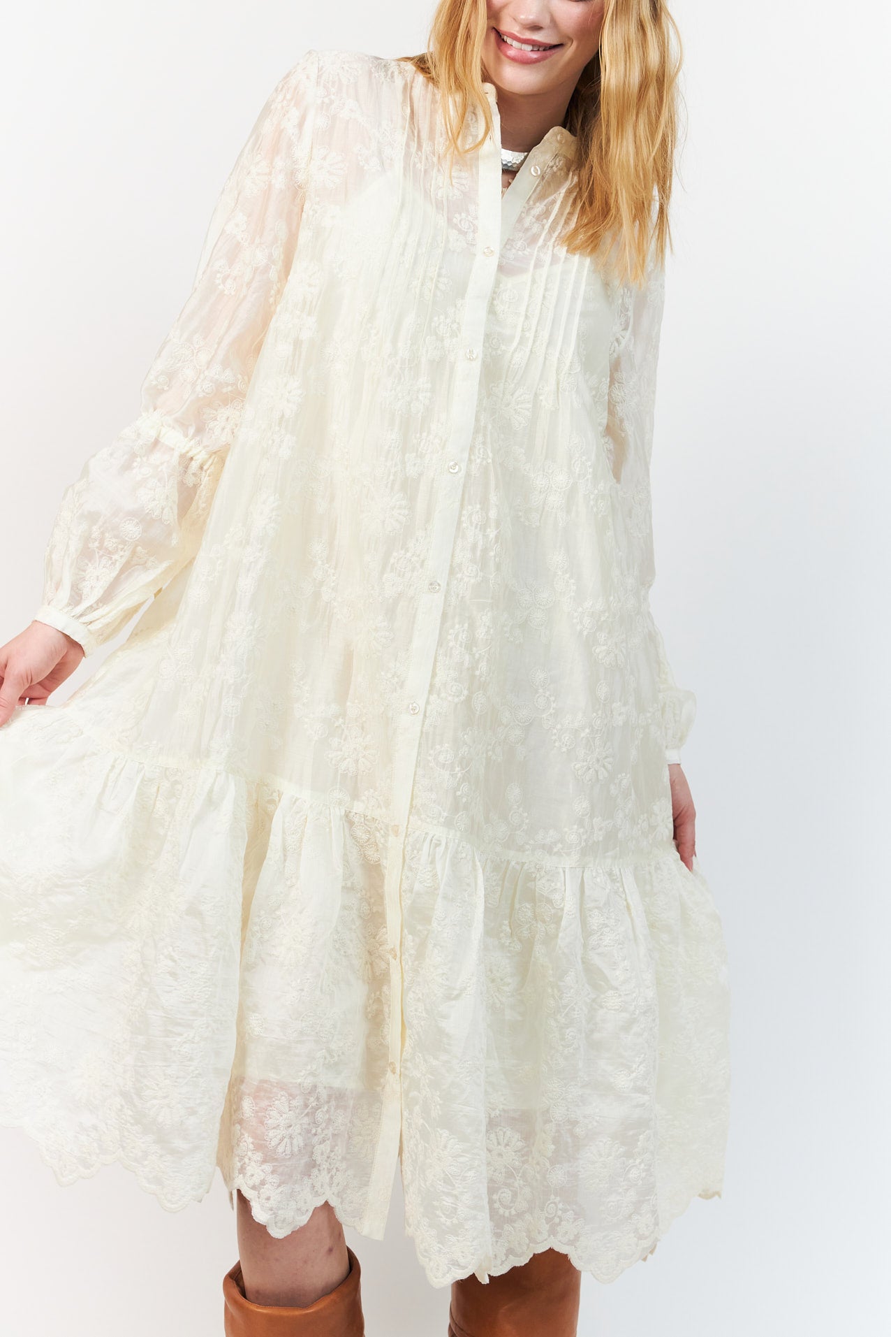 AlannaLL Midi Kjole - Creme