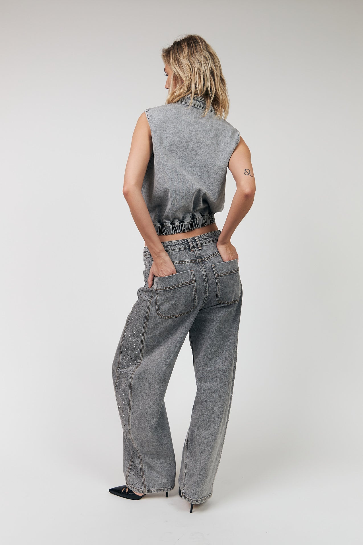 CarmenLL Vest - Light Grey