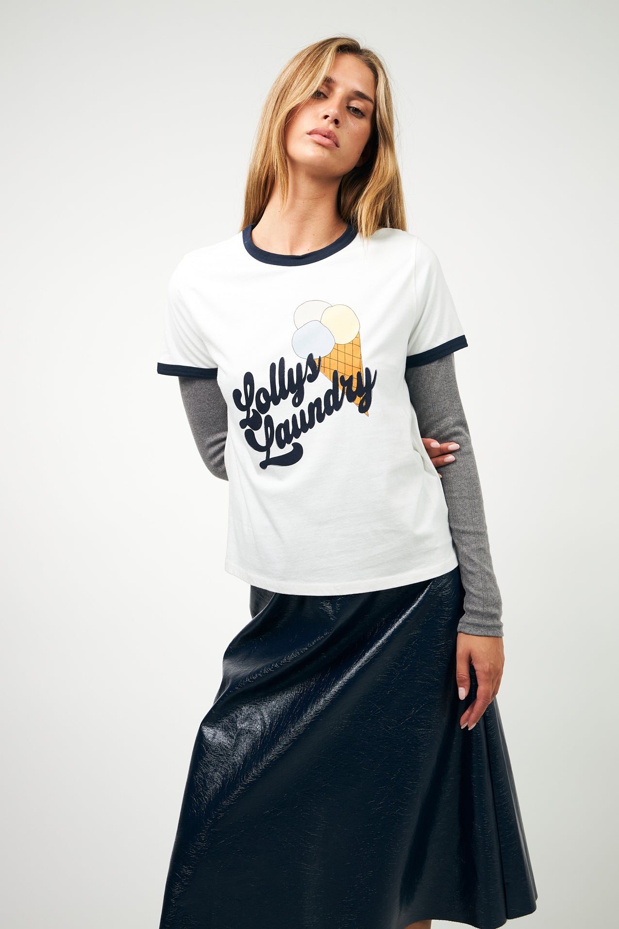 MissLL Is T-Shirt - Hvid