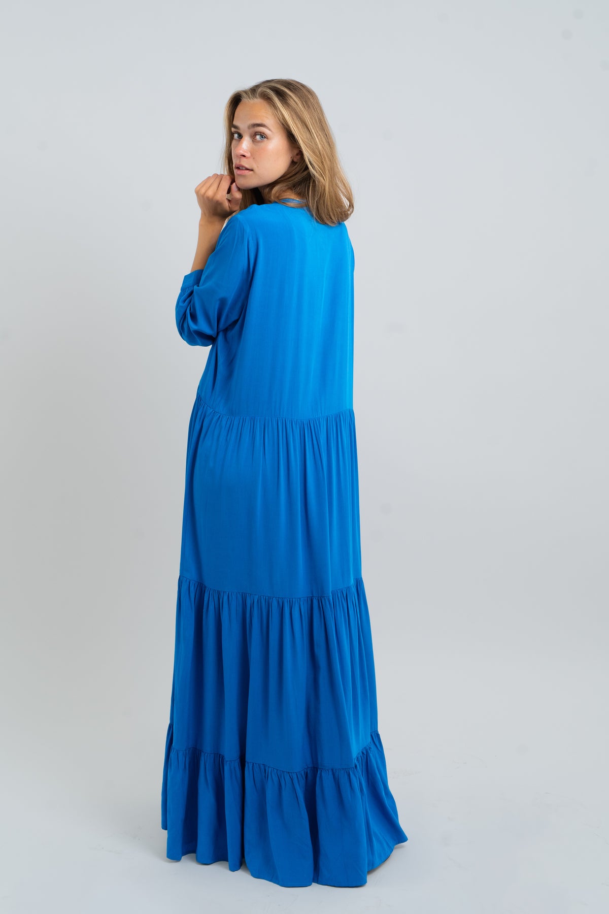Lollys Laundry NeeLL Maxi Dress LS Dress Blå