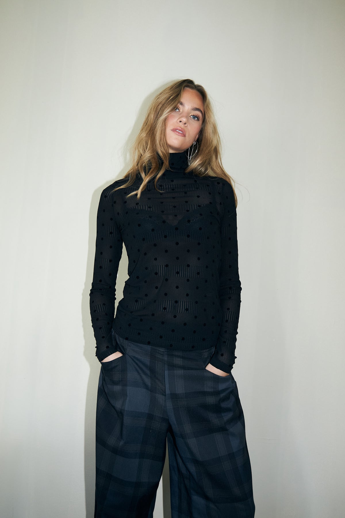Lollys Laundry OrieLL Bluse høj hals Blouse Sort